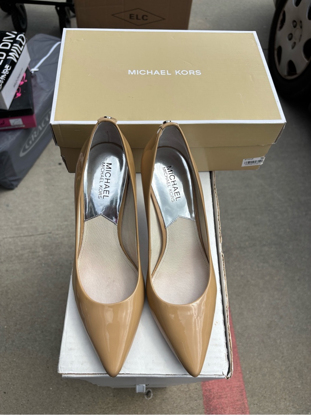 Michael Kors Beige Patent Leather Pointed-Toe Pumps